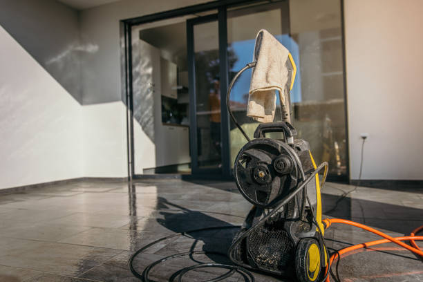 Best Roof Washing  in Westwood, CA
